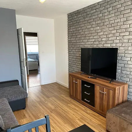 Kinga Mieszkanie Trzypokojowe W Centrum * שצ'קלארסקה פוראובה